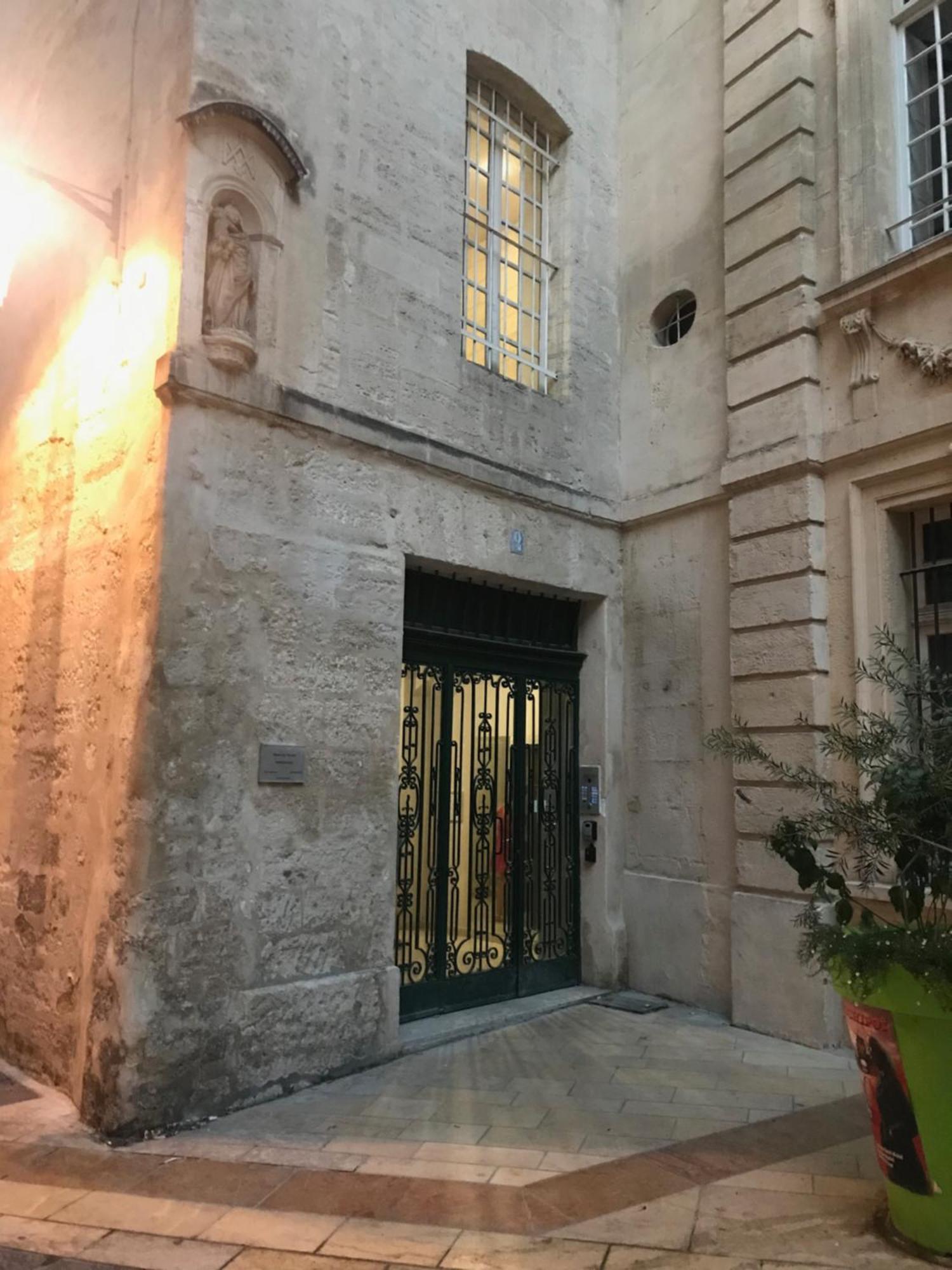 Studio Au Coeur D'Avignon Intra-Muros Esterno foto